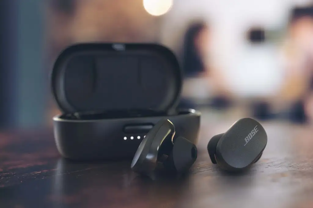 can-you-skip-songs-with-bose-quietcomfort-earbuds