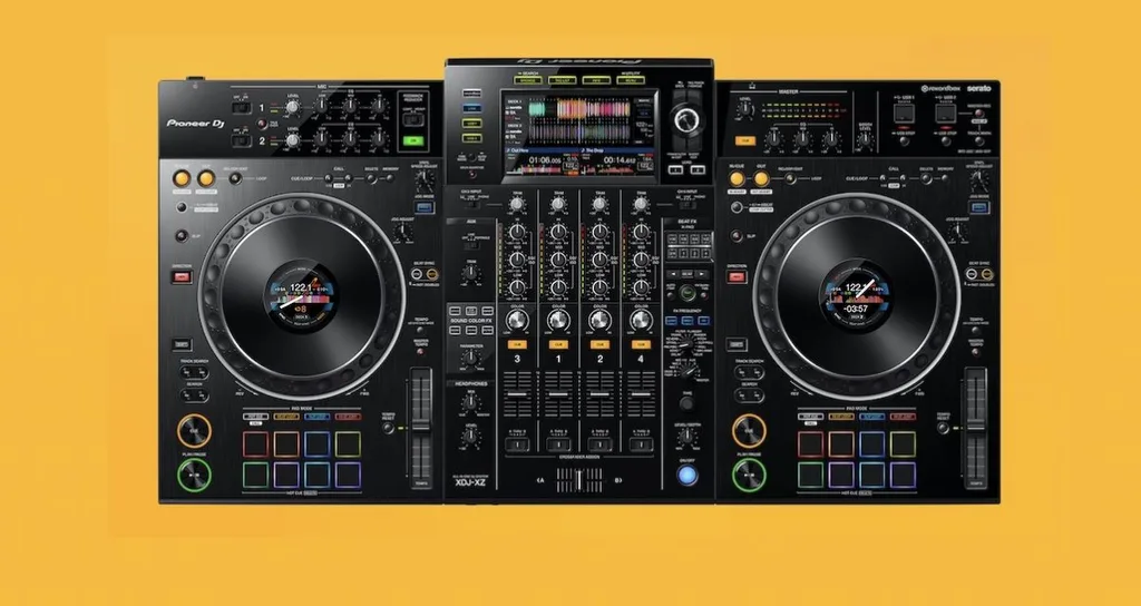 Does Pioneer use Serato?