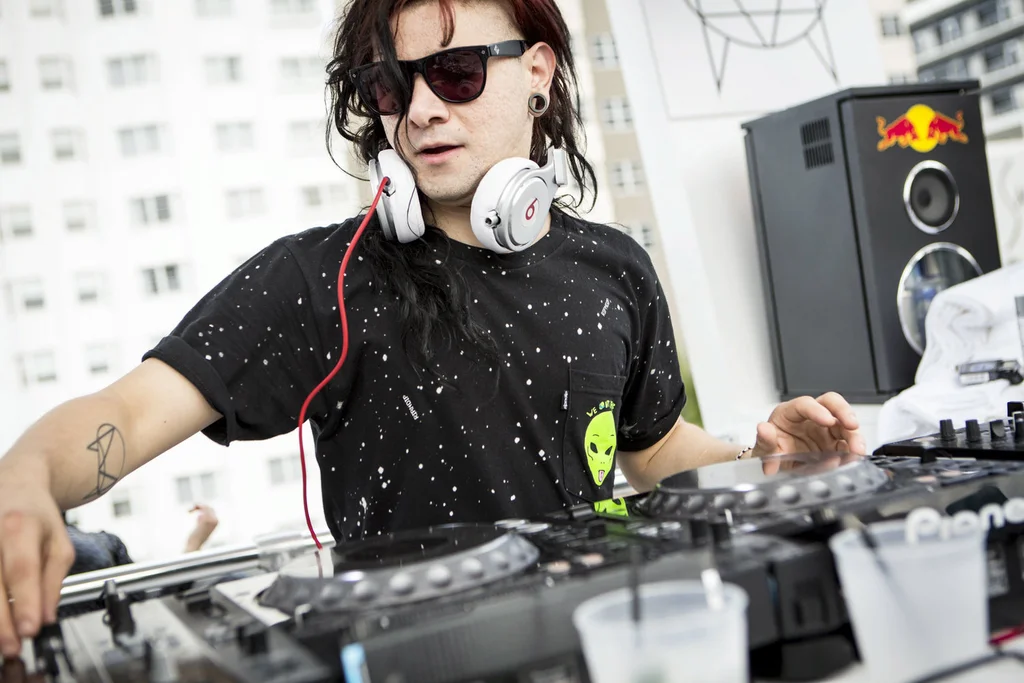 Does Skrillex have synesthesia?