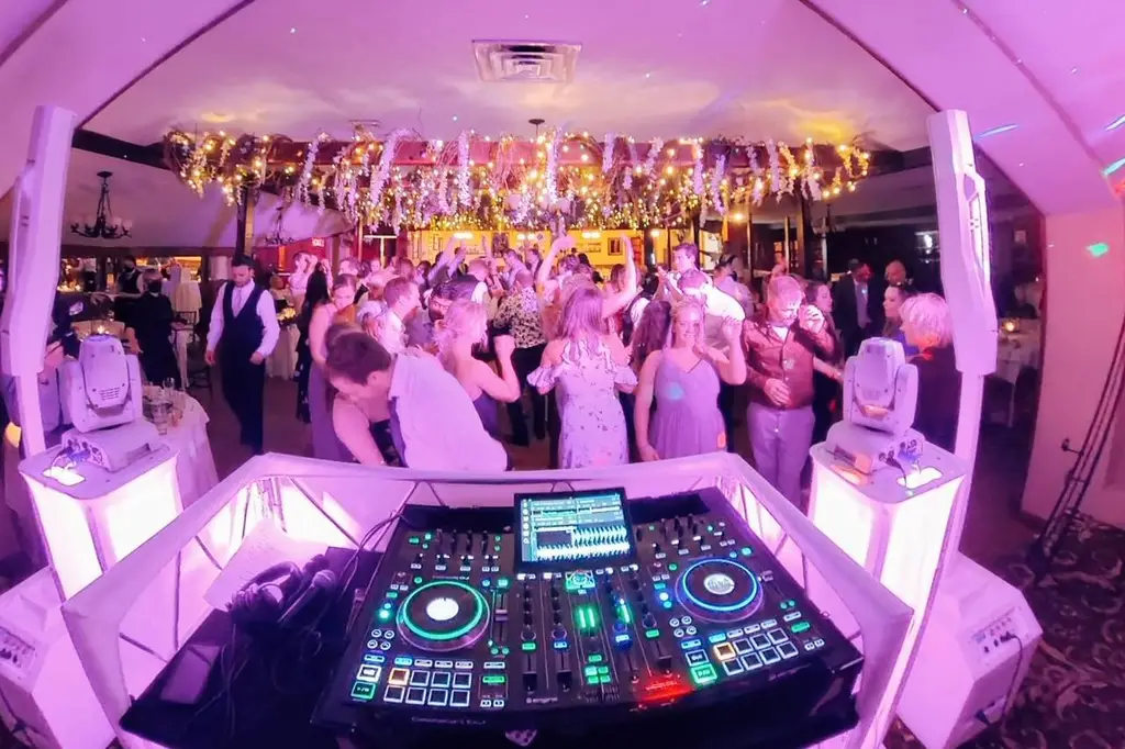 How much are wedding DJs in PA?