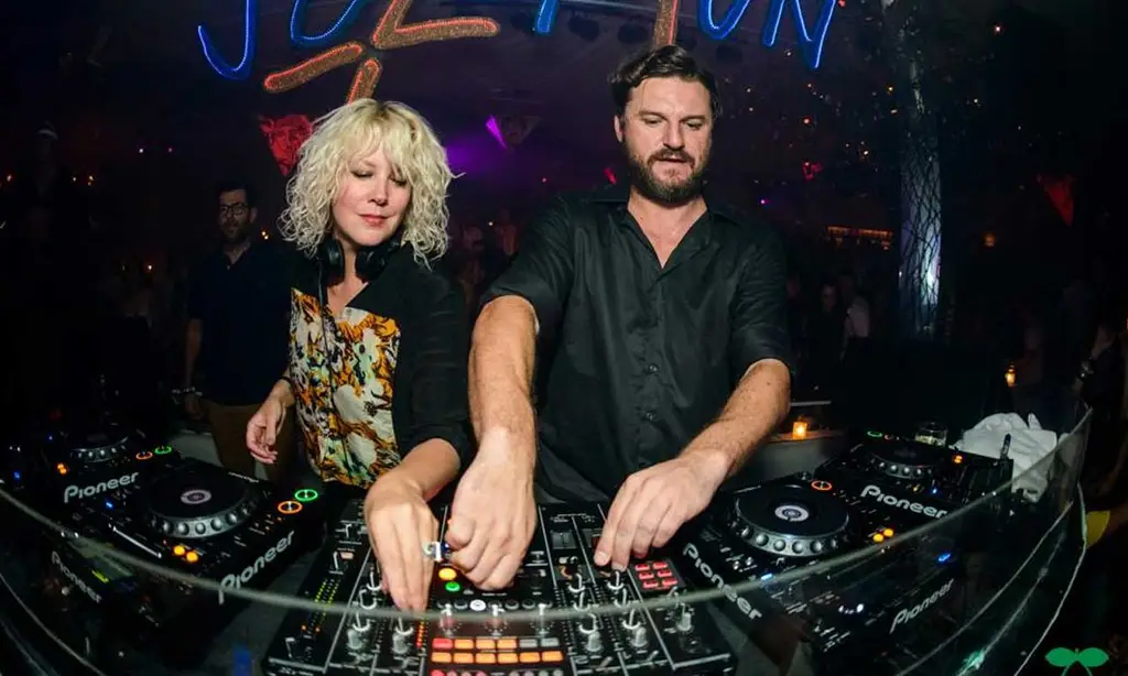 How much does Pacha pay Solomun?