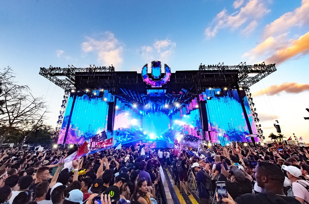 How much does ultra pay Miami?