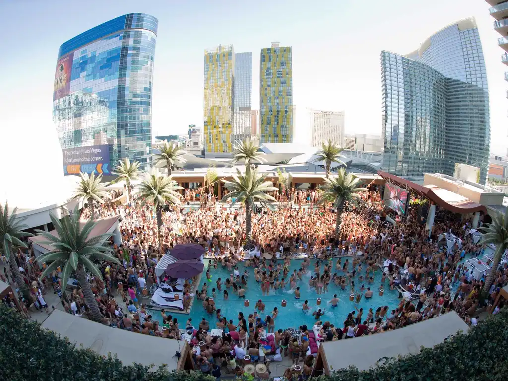 What time do night clubs end in Vegas?