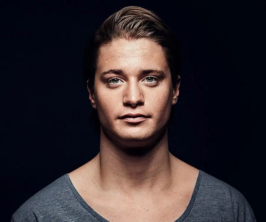 Is Kygo a singer?