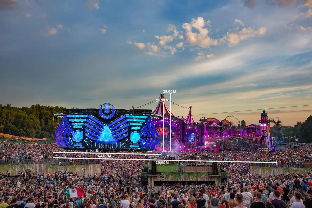 Is Ultra better than Tomorrowland?