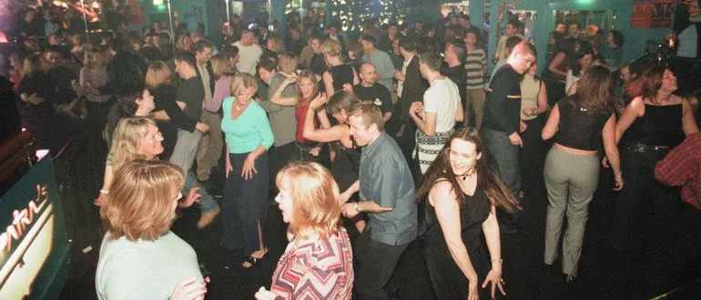 what-age-can-you-go-clubbing-in-australia