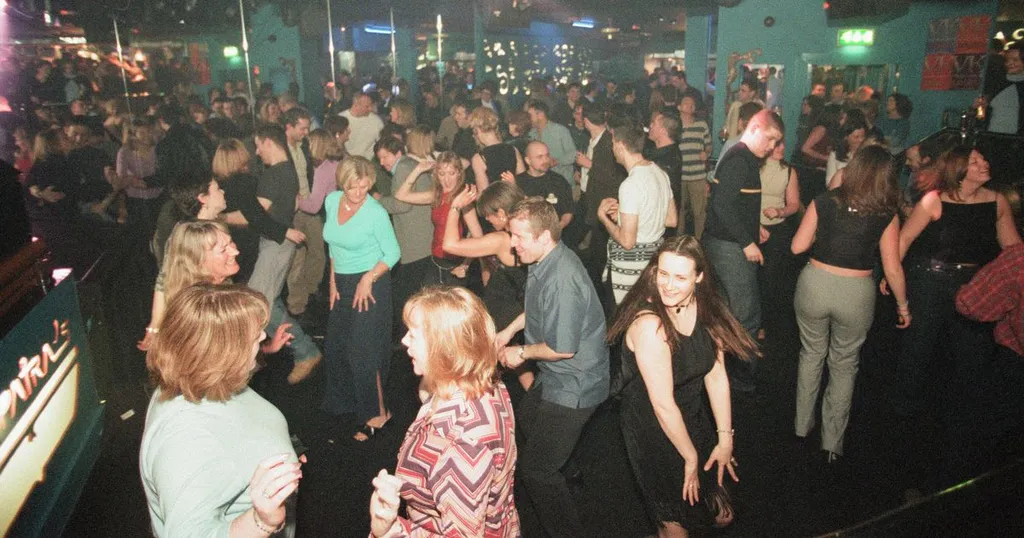 What age can you go clubbing in Australia?