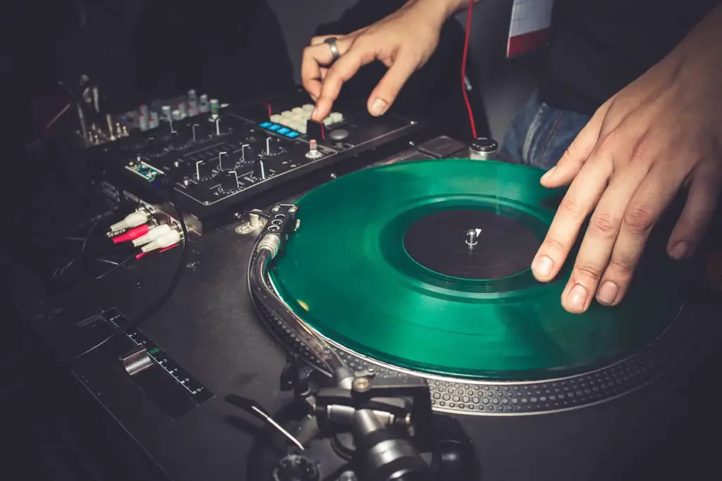 How often do DJs work?