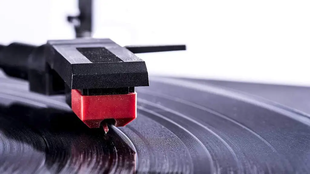 How hot does a record needle get?