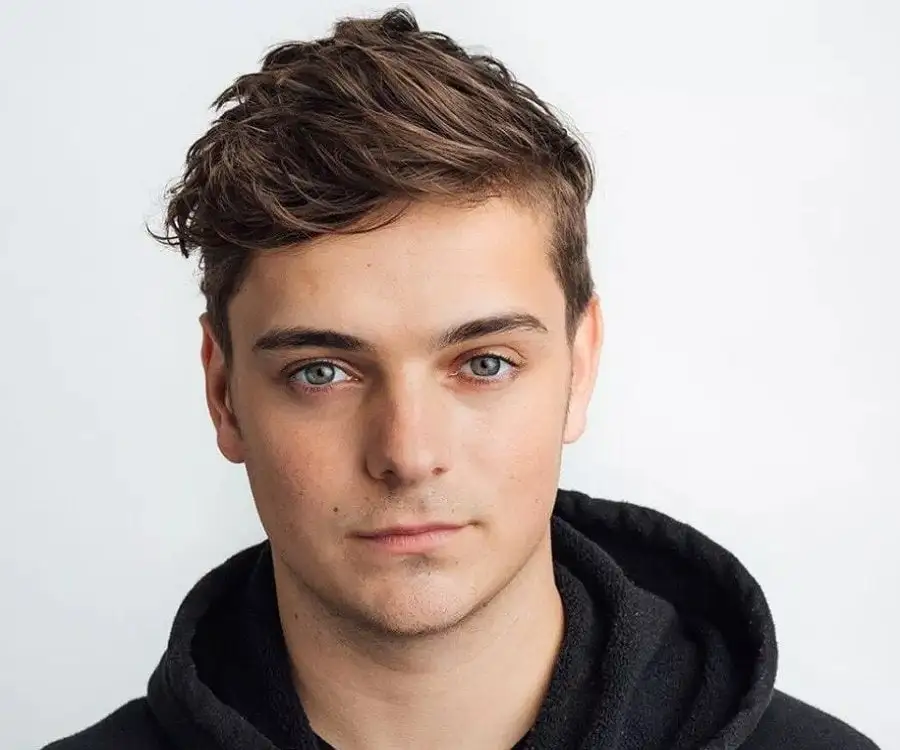 What car does Martin Garrix have?