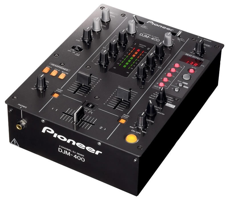 What are the beat effects on Pioneer DJM 400?