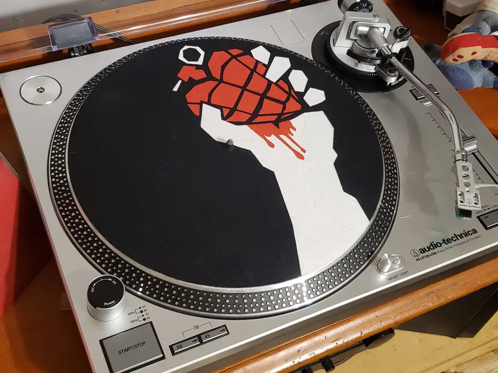 Do you keep slip mat on record player?