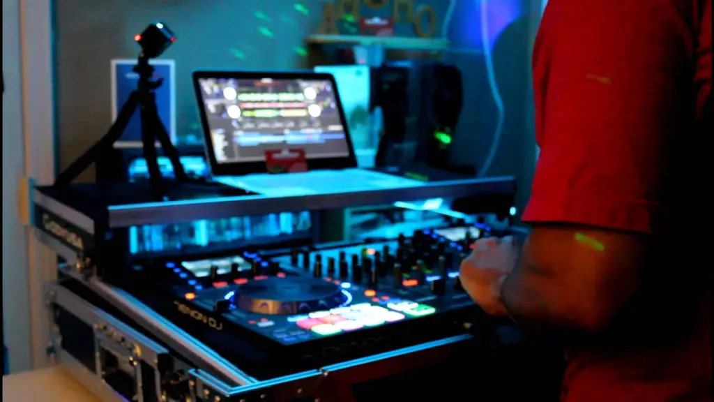 What is a multi genre DJ?