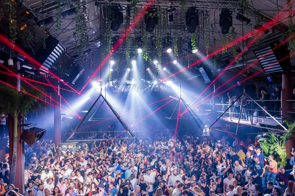 How old do you have to be to go to Amnesia Ibiza?