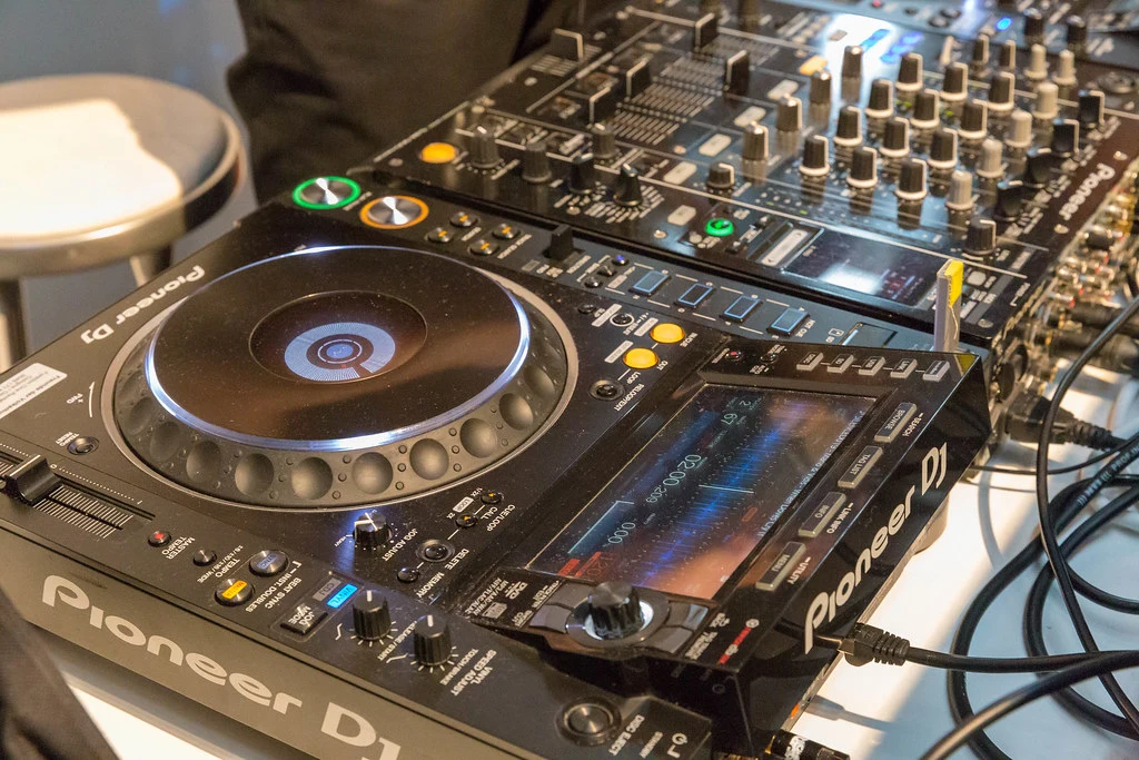 Which company DJ system is best?