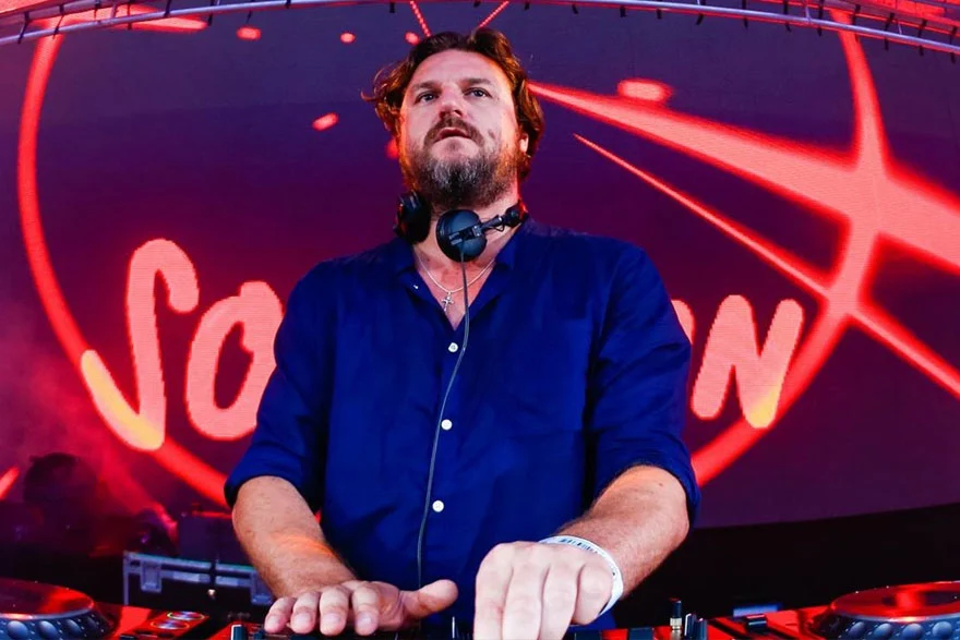 What kind of techno is Solomun?