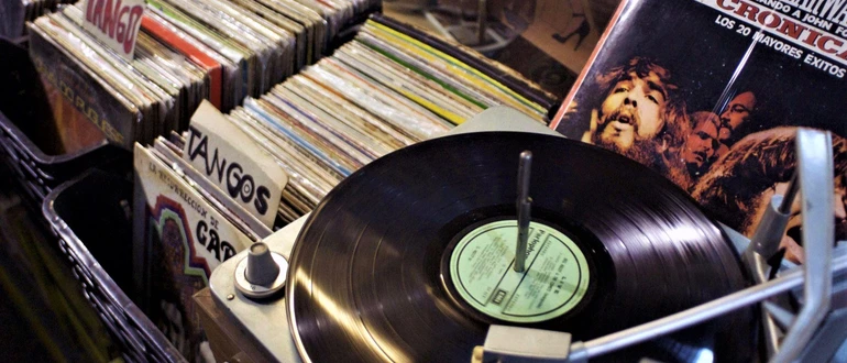 what-year-sold-the-most-vinyl-records