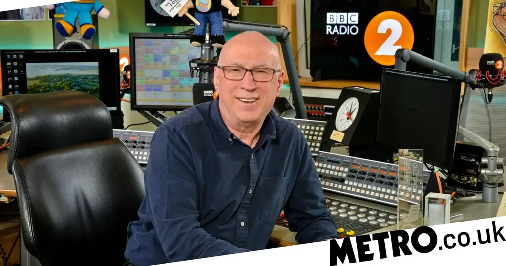Who are the DJS pop master on radio 2?