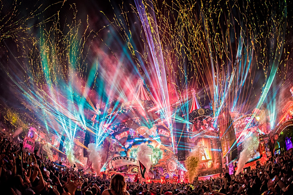 What is the average age in Tomorrowland?