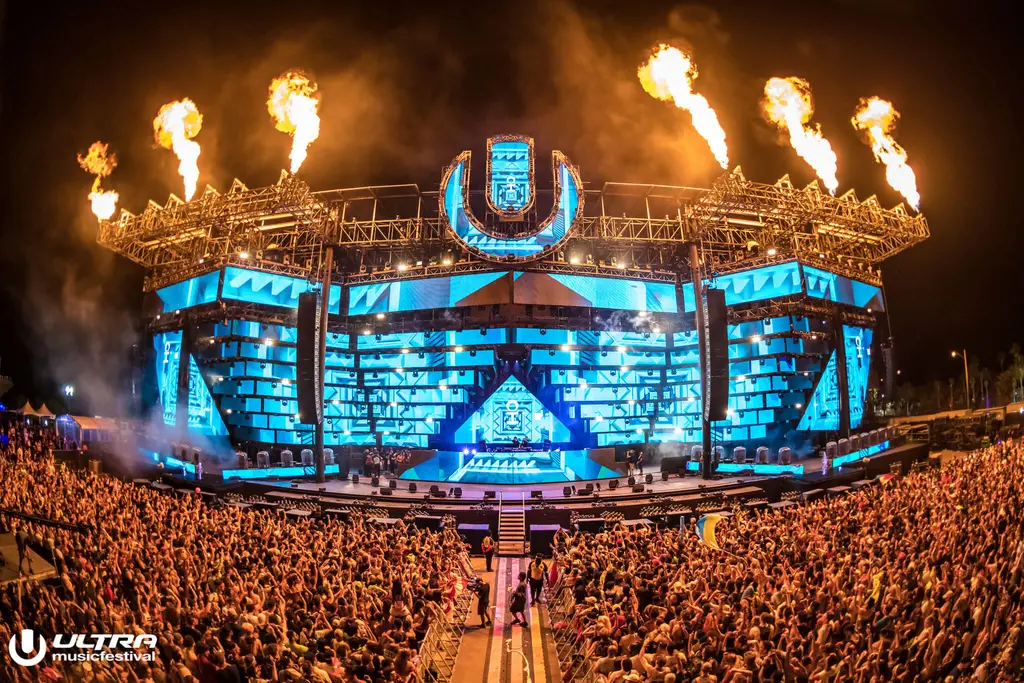 How many people go to Ultra Music Festival in Miami?